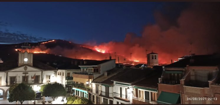 Eva Meneses (@wcincosombreros) on Twitter photo NIVEL 2. A los medios del <a href="/mitecogob/">Transición Ecológica y Reto Demográfico</a>,de <a href="/jcyl/">Junta de Castilla y León</a>,<a href="/dipuavila/">Diputación de Ávila</a> <a href="/proteccioncivil/">Protección Civil</a> se han unido también tres autobombas de la <a href="/ComunidadMadrid/">Comunidad de Madrid</a> para combatir el #IFElTiemblo #IFCebreros. Acaban de llegar a la zona los equipos de la <a href="/UMEgob/">UME</a>. <a href="/112cyl/">112 Castilla y León</a> <a href="/VinosdeCebreros/">D.O.P. Cebreros</a> Ánimo NIVEL 2. A los medios del <a href="/mitecogob/">Transición Ecológica y Reto Demográfico</a>,de <a href="/jcyl/">Junta de Castilla y León</a>,<a href="/dipuavila/">Diputación de Ávila</a> <a href="/proteccioncivil/">Protección Civil</a> se han unido también tres autobombas de la <a href="/ComunidadMadrid/">Comunidad de Madrid</a> para combatir el #IFElTiemblo #IFCebreros. Acaban de llegar a la zona los equipos de la <a href="/UMEgob/">UME</a>. <a href="/112cyl/">112 Castilla y León</a> <a href="/VinosdeCebreros/">D.O.P. Cebreros</a> Ánimo