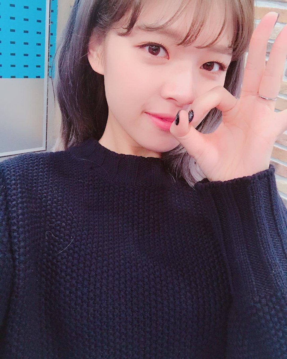 itstweaky's tweet photo. ·    🔮    #    𝐓.    ᥕᥱᥲkყㅤㅤ  ͎ㅤㅤnᥱɯㅤ    #⃝update ㅤ  *ㅤ@. ㅤᥲttᥱnㅤㅤ__ㅤㅤdıngㅤㅤtoㅤㅤ: 

[#REIN] Aunque sea triste, al fin llegó la #FINAL_ILAND y todos vamos a poder presenciar como los chicos de @ILAND_OFFlCIAL demuestran todo su talento. Felicidades! 🫐 https://t.co/Os1TqaXrWu