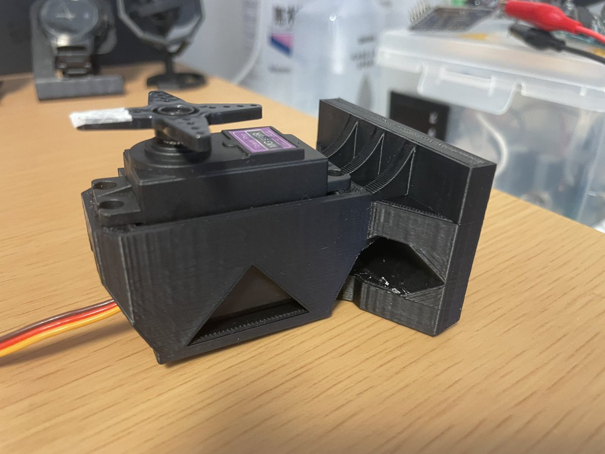 eternalfriend17's tweet image. Felix Pro 2くん積層ピッチ0.25mmでもかなり綺麗に印刷できてすごい
#Rospider