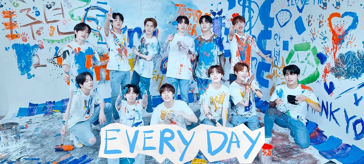 ayunindy22's tweet photo. Happy anniversary bayik
Mari kita selalu bersama dalam waktu yang lama
mari buat kenangan lebih banyak lagi aku sangat mencintaimu...
Terimakasih sudah hadir menemani hari2ku

One year with Treasure

#트레저와_두손꼭잡고_걸어온_일년
#デビュー１周年おめでTREASURE
@treasuremembers https://t.co/GQ3qk4VI2F