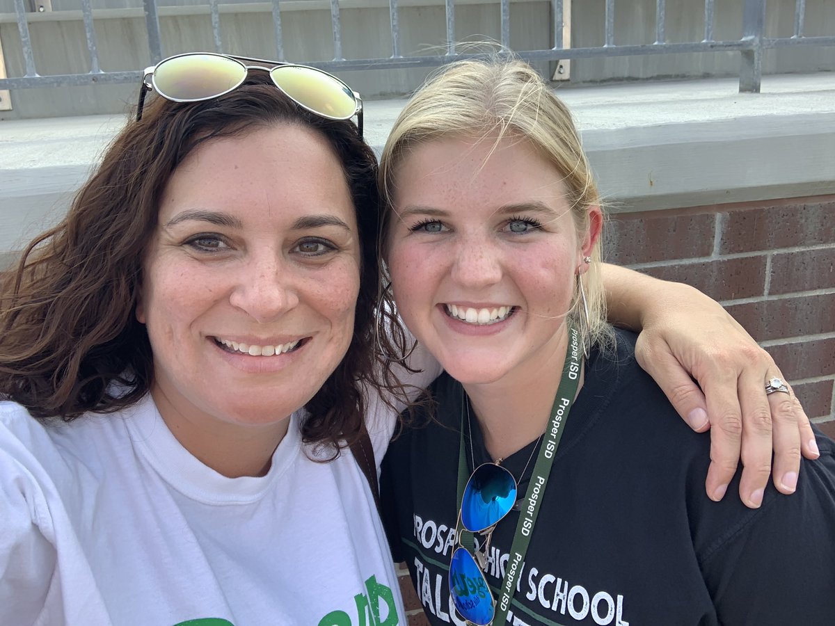 drbellsci's tweet photo. I can’t believe this girl is directing our Prosper Talonettes!   They did an amazing job tonight.  So proud of her!  When did she grow up @parishdei ? https://t.co/aQfHUZGyQP