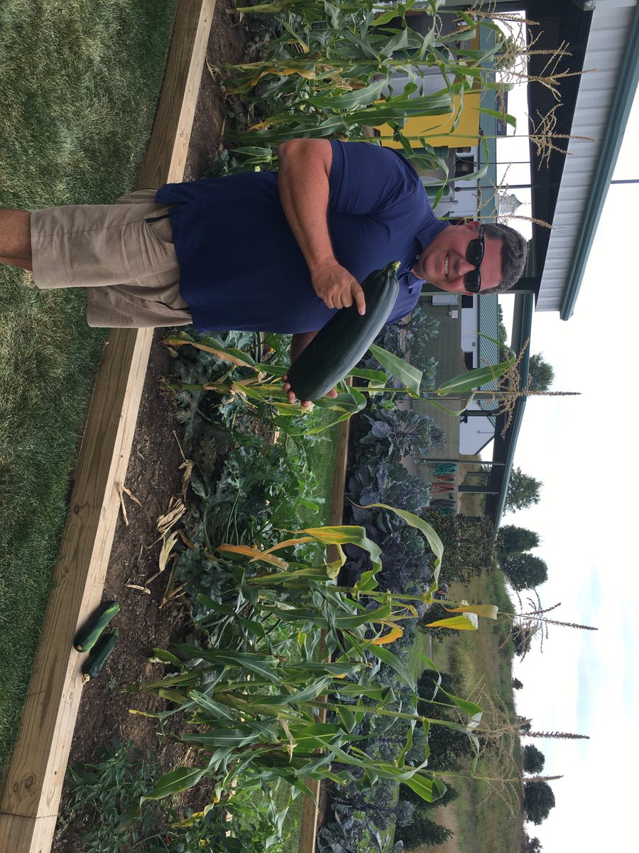 Jimgrassroots's tweet photo. Wyatt at Olde Stone growing more than just Turfgrass! https://t.co/ybnAqlSBp2