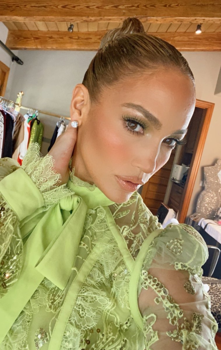 jlo tweet media