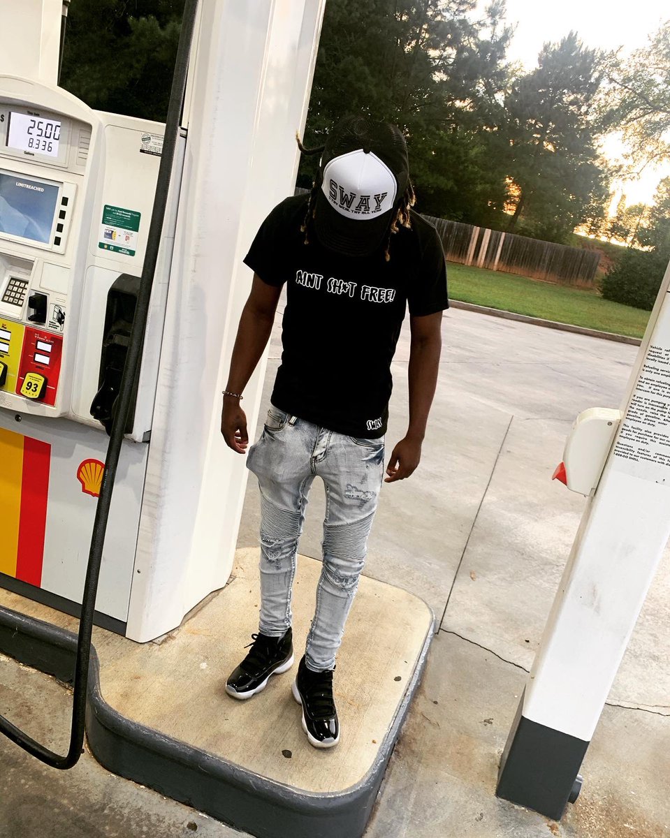 glockboygritz's tweet photo. Ain’t sh*t free! It’s gone cost you 💸 https://t.co/lslb27IFFI