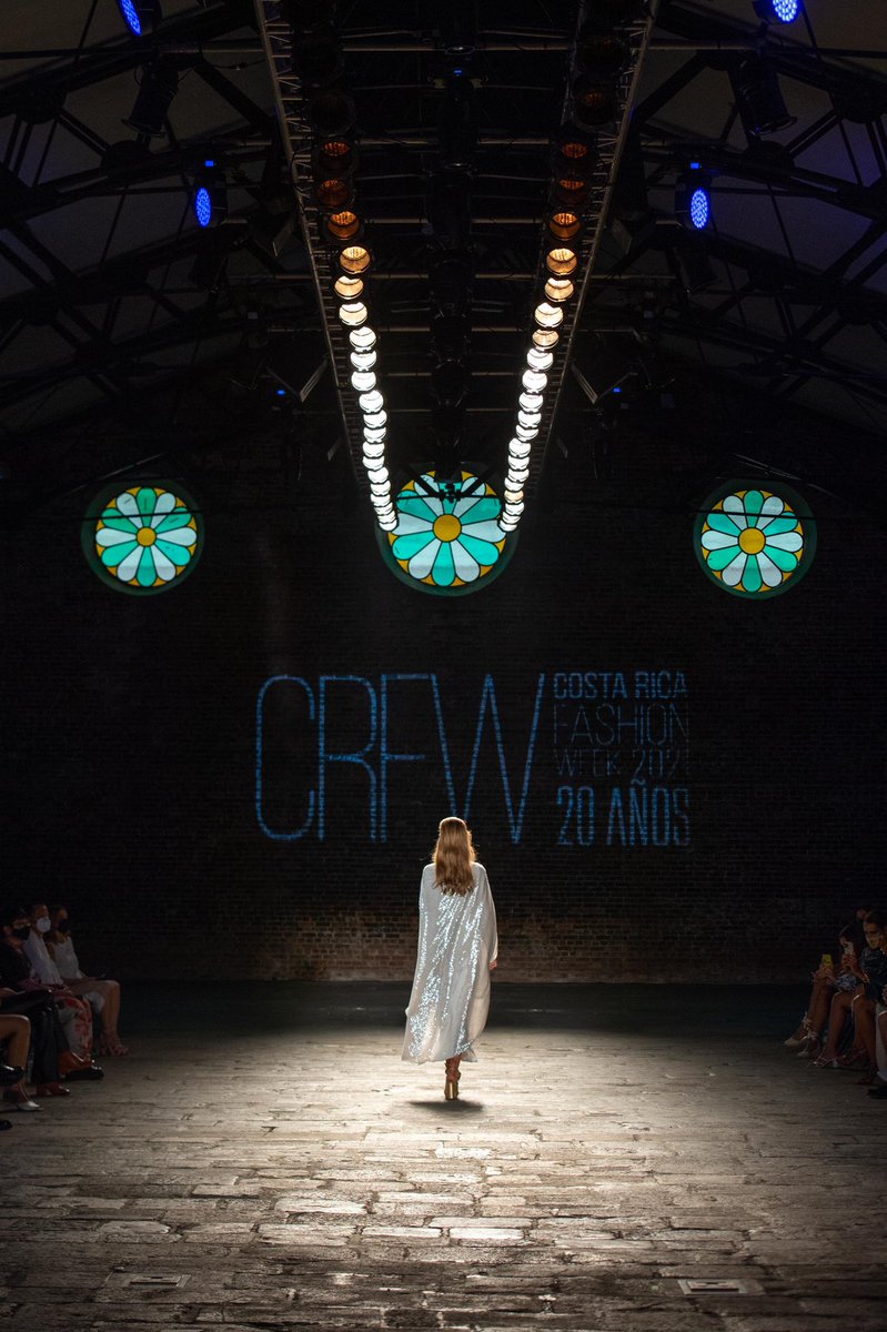 ANGEL SCHLESSER tweet media