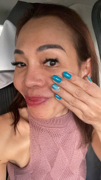 change nail color&hellip; https://t.co/ss2x2fkQN7