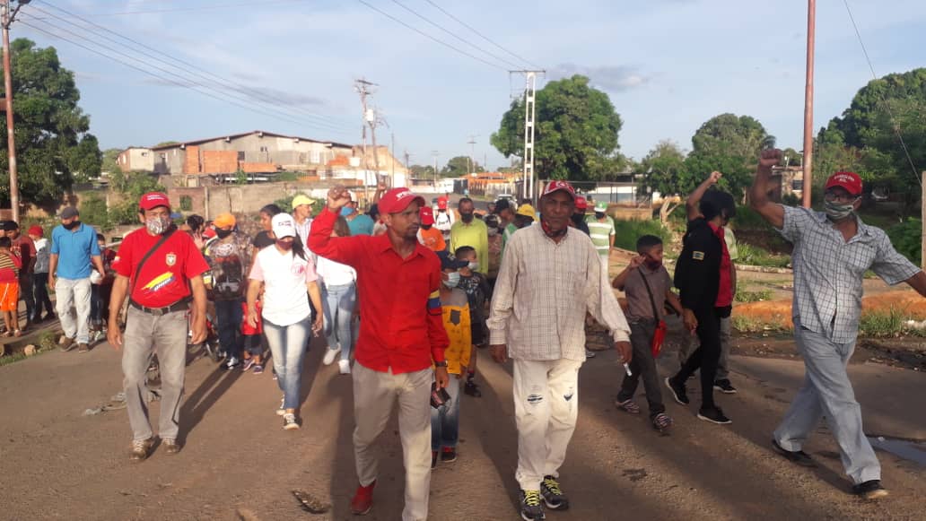 mocevedobolivar's tweet photo. El Pueblo Ciudad Bolivar se desbordo en apoyo al Candito de la patria, Jesus Alacayo cuanto amor y cuanto cariño del pueblo hacia el Candidato por el PSUV
@dcabellor @NicolasMaduro @PartidoPSUV #ciudadbolivarproductiva @taniapsuv @DeVueltaChavez https://t.co/SmiVsv73vQ