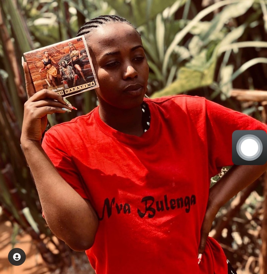 DallasPlein's tweet photo. If Oli Rare By @naviomusic ft @shenaskies was remix with #DallasPlein 😅😅 
Get Your Copy Of The "EP" #AfroWakayima  
For Free Audio Download @Mdundomusic 
https://t.co/WUlNbw0agr

#AfroWakayimaHoodConcert #PepsiEndorseDallasPlein https://t.co/tdsW4RW2Y4