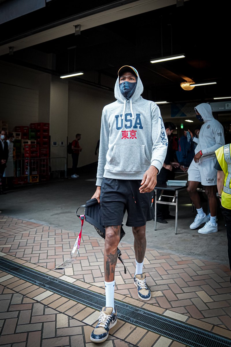 usabasketball's tweet photo. Next Stop: Saitama Super Arena  

🇺🇸🇫🇷🥇 TONIGHT, 10:30 PM ET, NBC

#Tokyo2020 https://t.co/9QePldL5I2