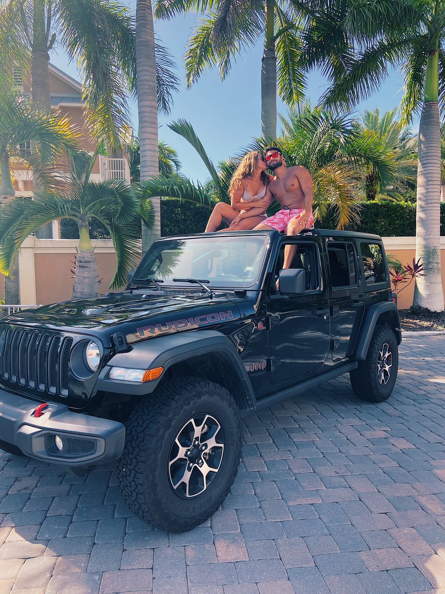 taywimsatt's tweet image. as seen on insta but we look like models so here ya go