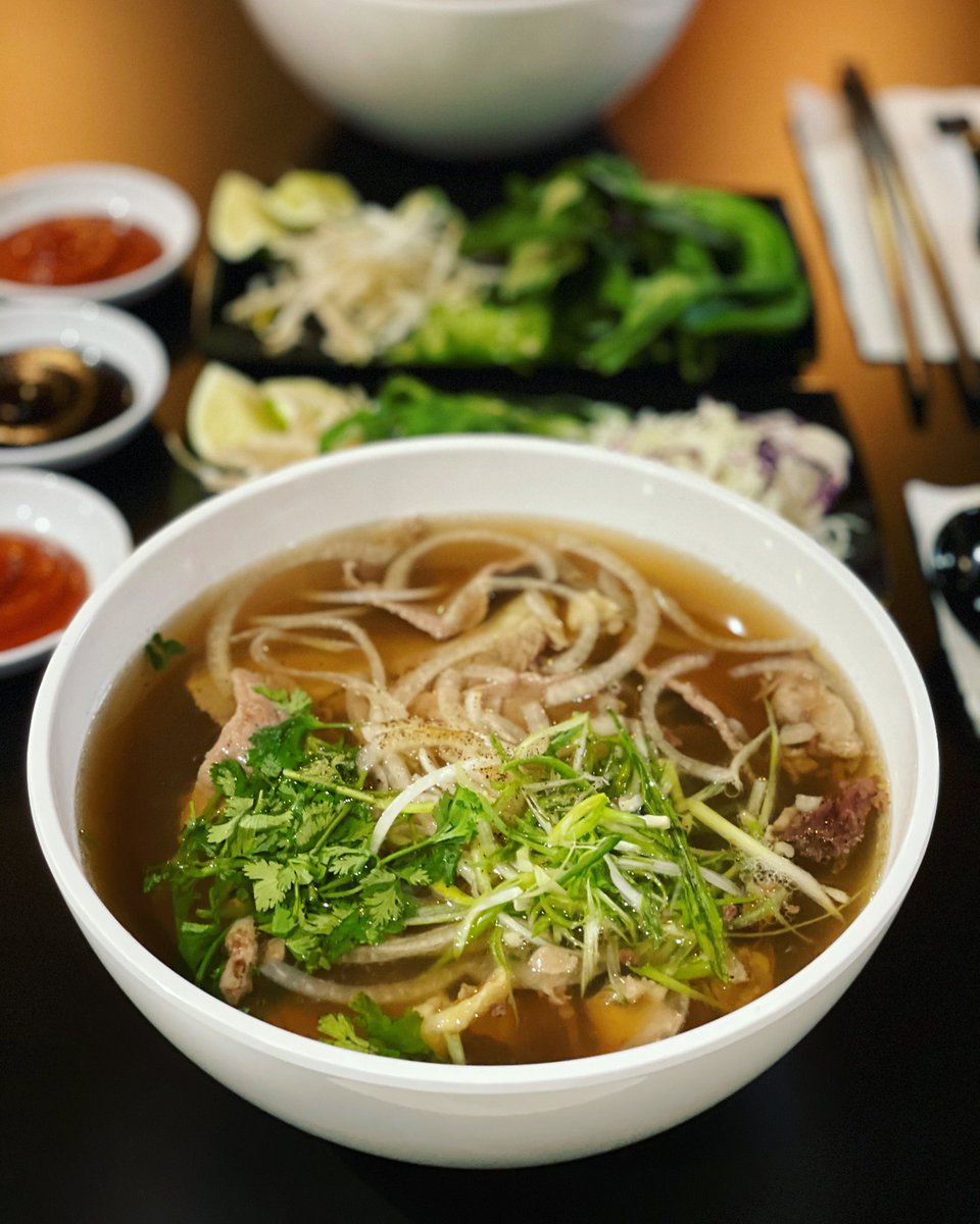 nathanos_'s tweet image. Sacramento.. Come thru to me and my cousins new Vietnamese restaurant in downtown, show some love and we gonna take care of you with the best bowl of pho! Grateful n blessed to being able to get this vision out. See y’all soon!!
