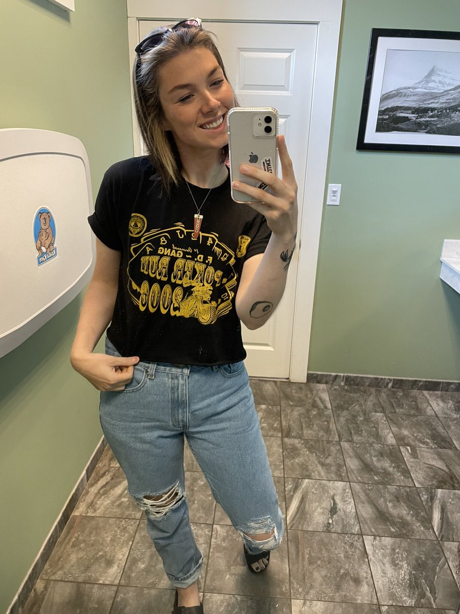 Lauracos4's tweet photo. Just out here trying to find a wife at Silk City Coffee every Friday when I get to “work from home” https://t.co/hZOvIVdVuf