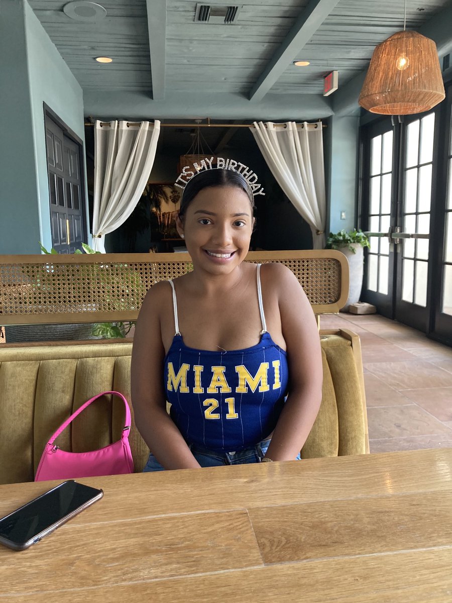 BrendaSandoval's tweet photo. Happy 21 to my little love 💕🎂 #CanalClub #HelenMaude #CubanMojito #ScottResortSpa https://t.co/LgTcQXzsvz