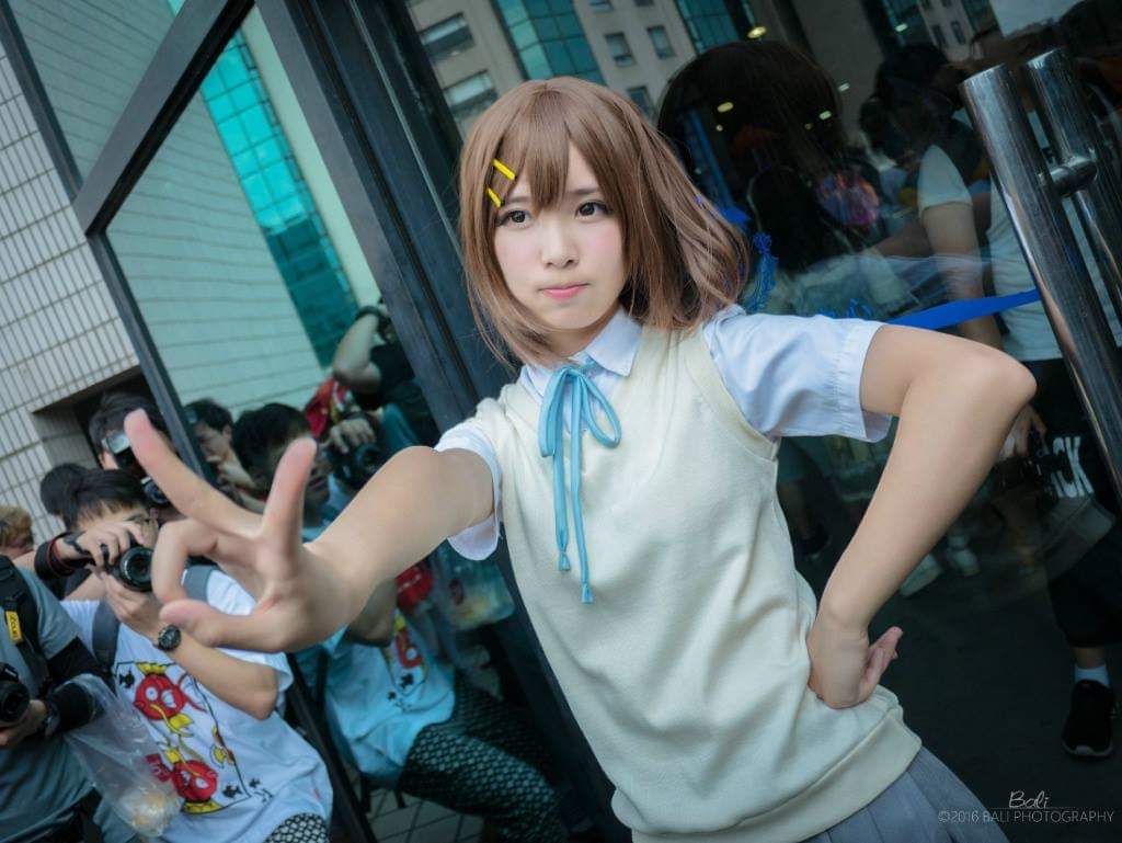 File:Cosplayer of Yui Hirasawa, K-On! at CWT46 20170805a.jpg