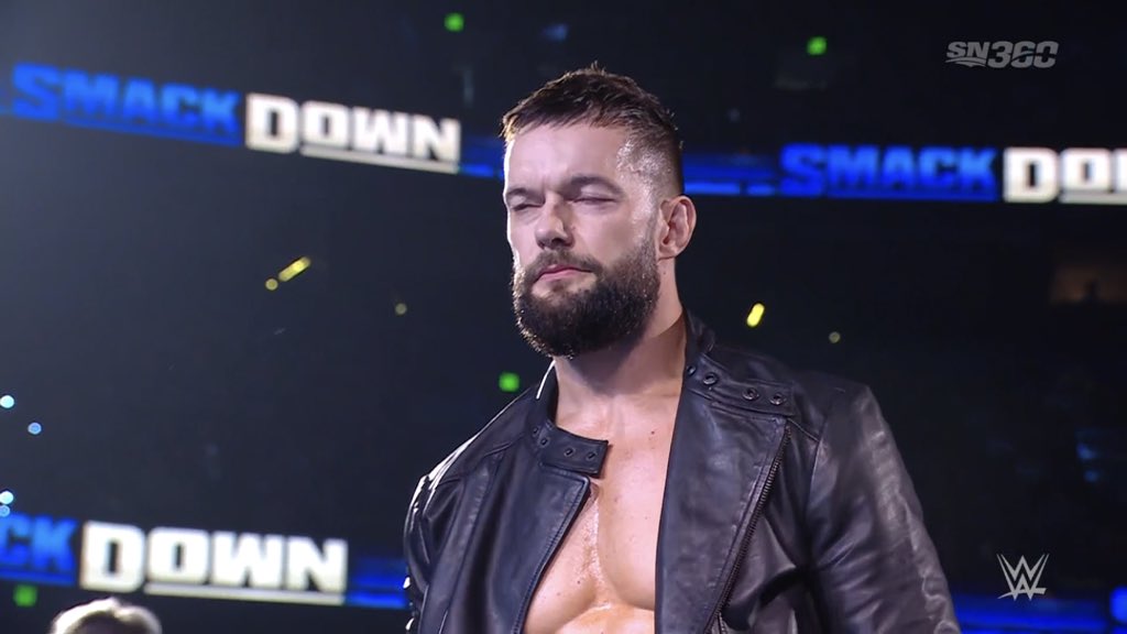 devittsourcenet's tweet photo. #SmackDown #SmackDownOnFox #FinnBalor #FergalDevitt #ThePrixe #BálorClub (@FinnBalor) https://t.co/QzCqT4nFy2