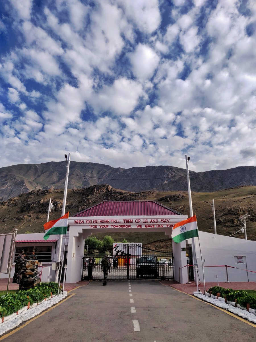 UrvashiPatole's tweet photo. Some glimpses of the emotion invoking #KargilWarMemorial at Dras. Was proud to be there for #KargilVijayDiwas among the veterans and families.
May we never forget the sacrifices made and the lives lost. India is our country and we her children always. Jai Hind! #22yearsofkargil https://t.co/EV9NnMpWSS