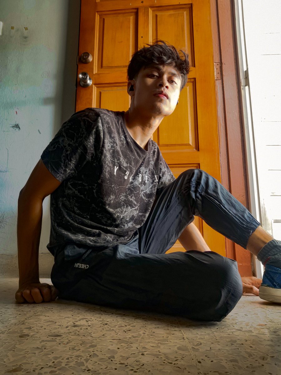 SaifulHaris78's tweet photo. :/ 🏃 https://t.co/1p26uUjsTV