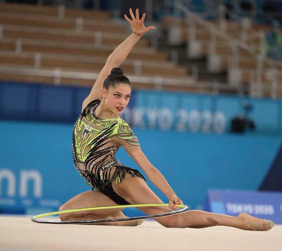 gymnastics's tweet photo. Strike a pose - Milena Baldassarri, 🇮🇹 #RhythmicGymnastics #Tokyo2020 #Olympics https://t.co/MkRMbOOZMs