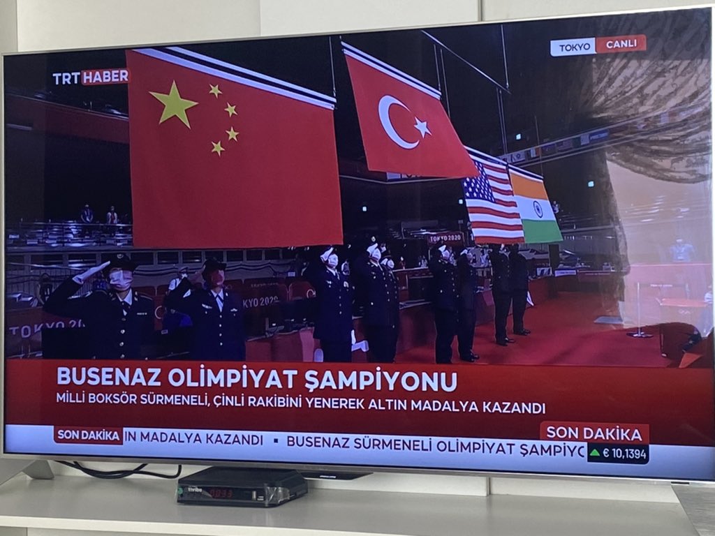 Amerikaya İSTİKLAL MARŞI nasıl dinletilir? #busenazsurmeneli