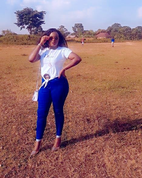 FlaviaHope1's tweet photo. 1 million dollar will always remain 1million dollar anti Busoga princess omu bwati 👸
#flaviahopedaceo 
#HustlingQueen 
#loveyouall https://t.co/Q0uBN9xNKz