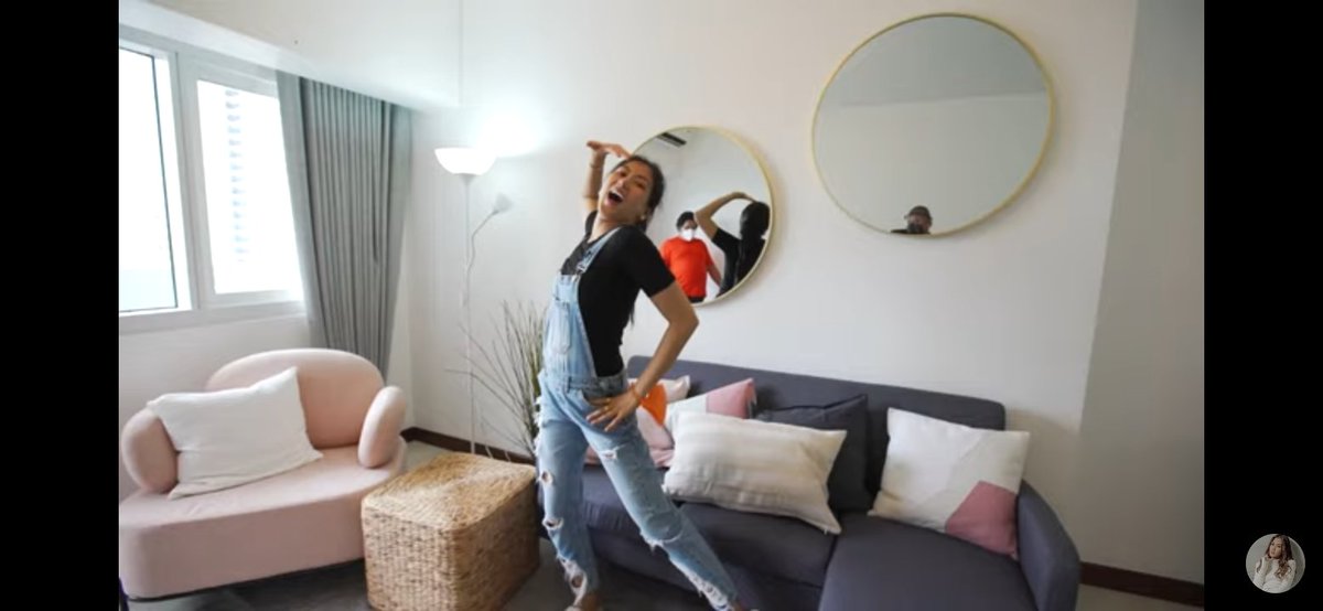 cap_harryy's tweet photo. Magiging Alabang Girl ka na My 4evah Love @Mscathygonzaga How i wish ive seen you at @furnituresourceph Festival Mall Alabang. Hindi sa ayoko ng Sofa dahil wala naman mapaglalagyan gawa ng maliit lang ang nirerent ko, kahit yung Trolley nalang https://t.co/AiakkEa401