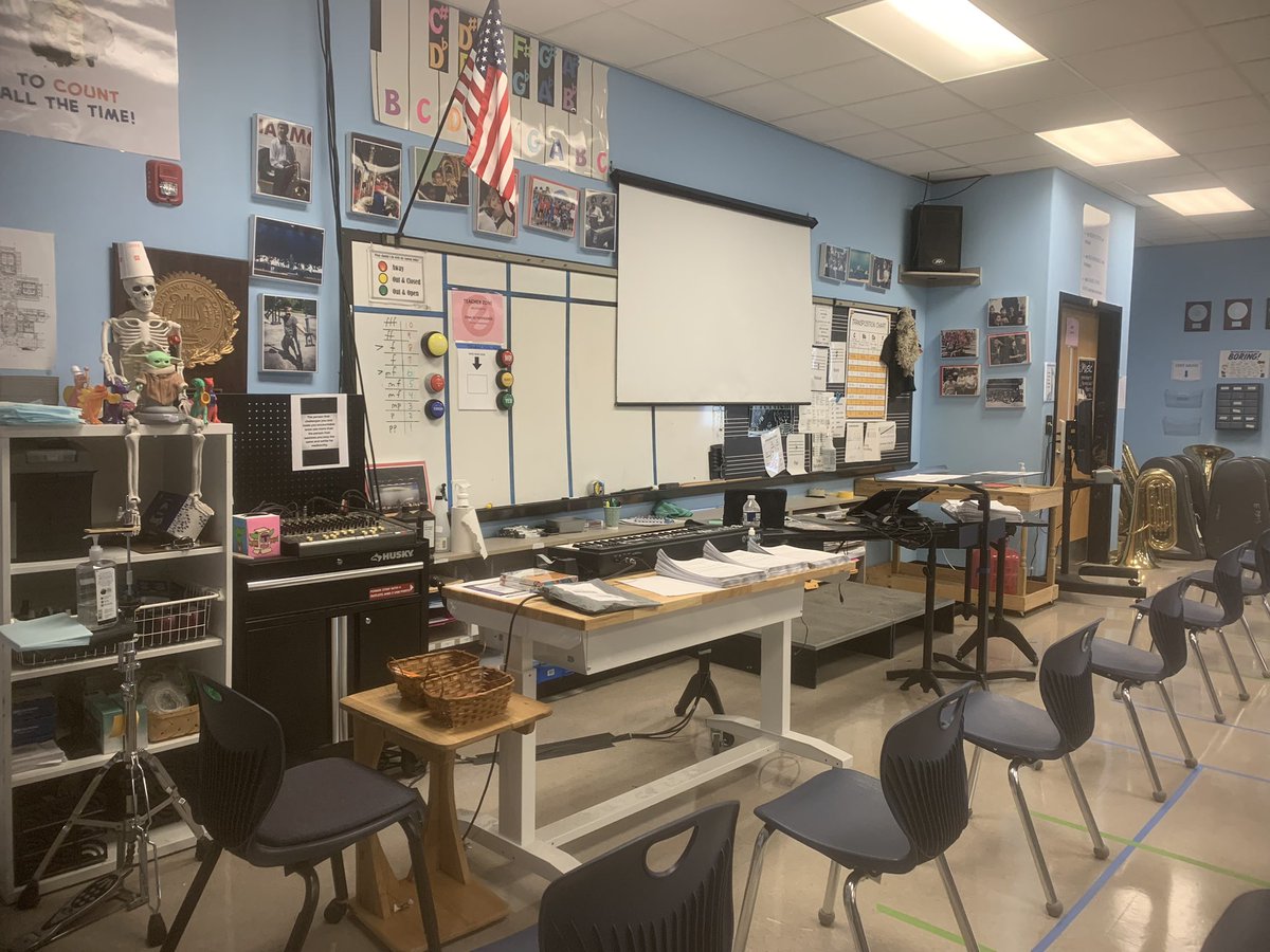 Elkinspointeba1's tweet photo. Ready to start year 19 of teaching. Looking forward to seeing all the band students back in the classroom.
Daryl the posture skeleton mascot is ready for band. #fcsmusic @koperniak @epmsprincipal @elkinspointe @Elkinspointeba1 @FultonZone5 @EPMSParentLisa https://t.co/qGjd0qHEPf