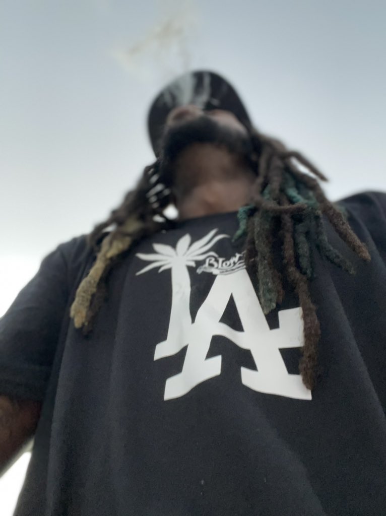 Blow1818's tweet photo. #Views 
#Blow1Clothing #Blow1 #LAversion https://t.co/cpgJ6cgJUb