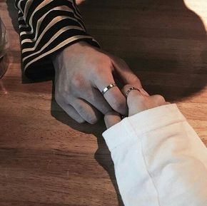 JAOJIN13's tweet photo. Happy Anniversary 1ปีกับอีก1เดือนนะค้าบบบ ไม่คิดเลยว่าเราจะคบกันมานานขนาดนี้ถึงแม้เราจะไม่ค่อยมีเวลามาคุยกันมากเเพราะต่างคนก็มีหน้าที่ของตน หนูจะเป็นกำลังใจให้แด๊ดตลอดไปนะครับ ขอให้แด๊ดสุขภาพดี ไม่ป่วยนะครับบ รักแด๊ดน้าาา @Auther_daddy https://t.co/LTX0AM4wkh
