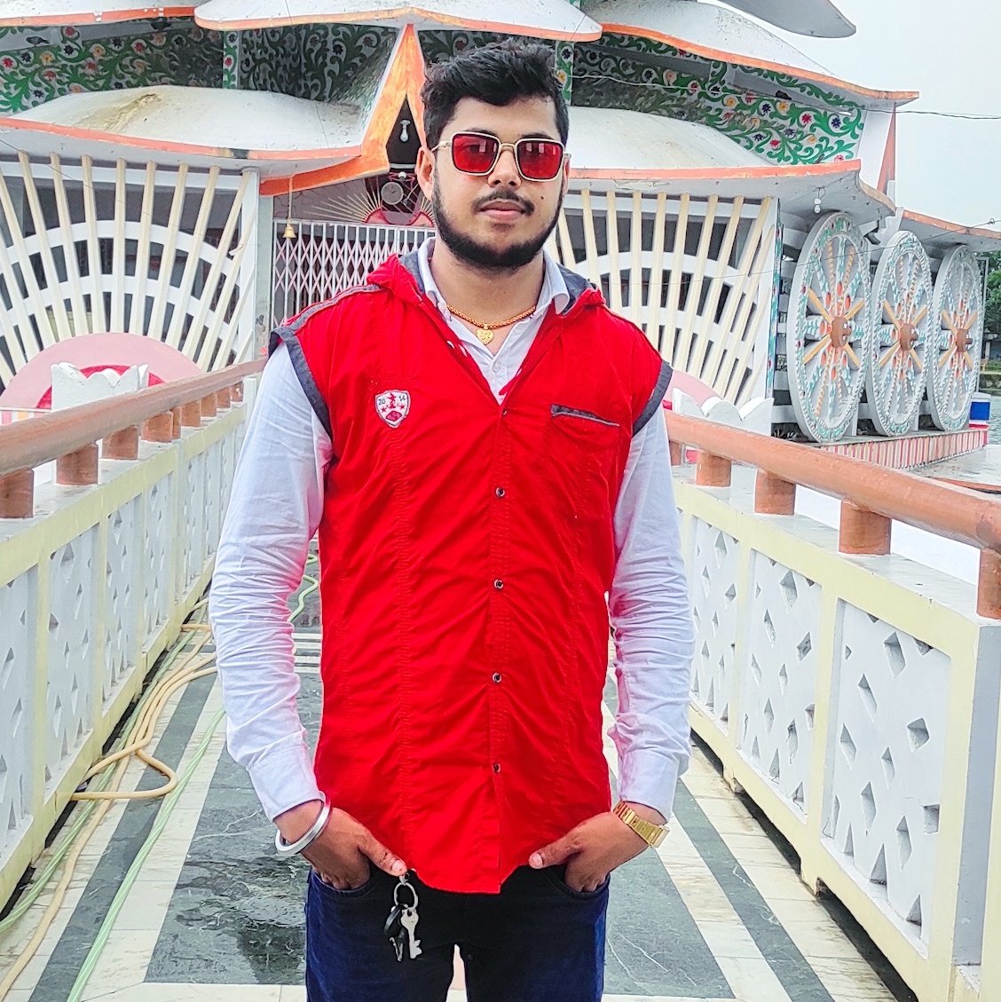 GiridihNitish's tweet photo. #NewProfilePic https://t.co/yvfhfniloj