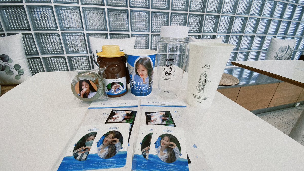 EjiahV's tweet photo. @806percent  정말 이쁘다 🥰🥰🥰 수고했다 🙏🏻🙏🏻🙏🏻 https://t.co/rmIlH80PVn