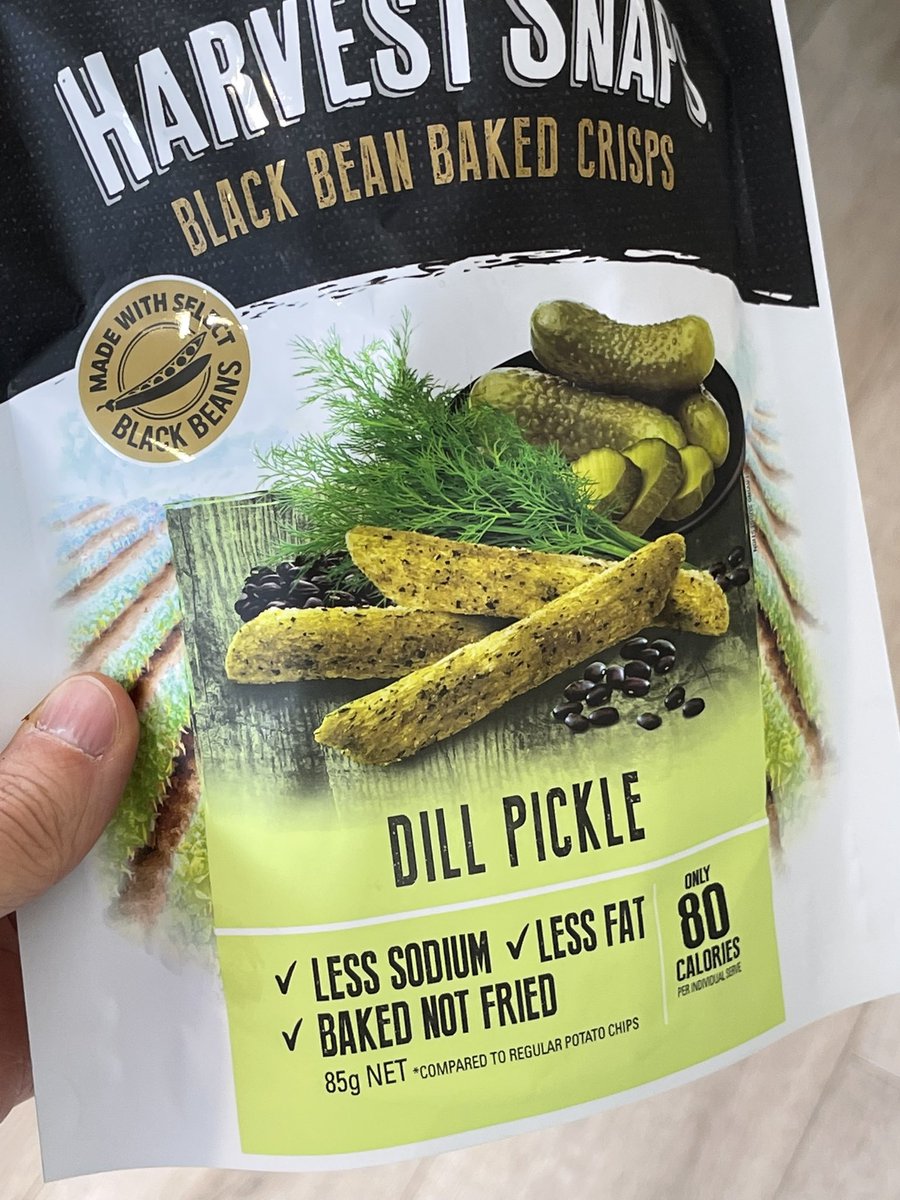 staskulesh's tweet photo. #weirdsnacks https://t.co/1qo5yGMJbp