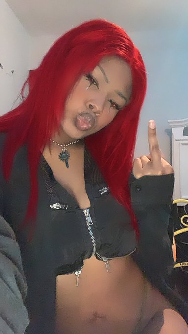 Im out of my mind rn https://t.co/CsrQlaiExk