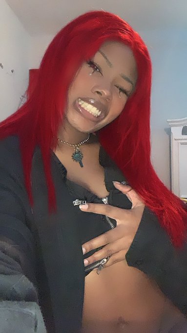 Im out of my mind rn https://t.co/CsrQlaiExk