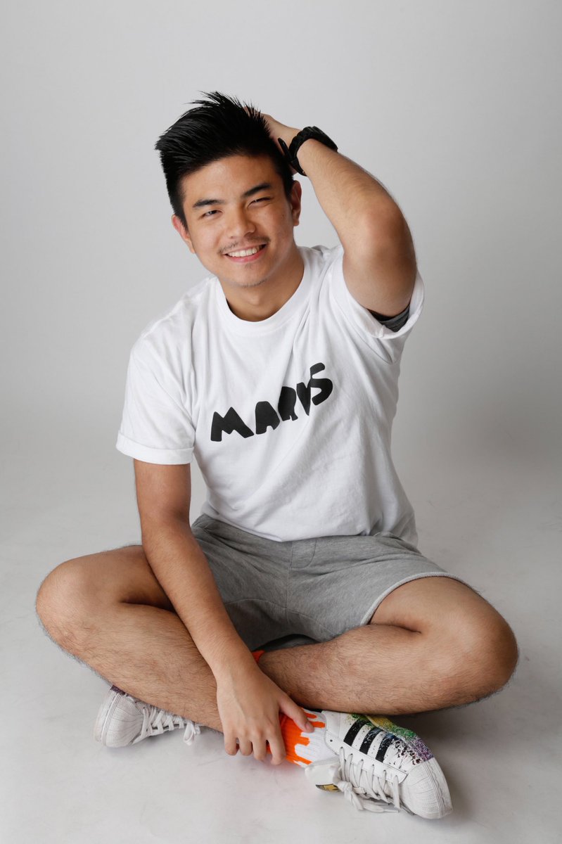 Quote tweet this with a picture of yourself at 22 who u