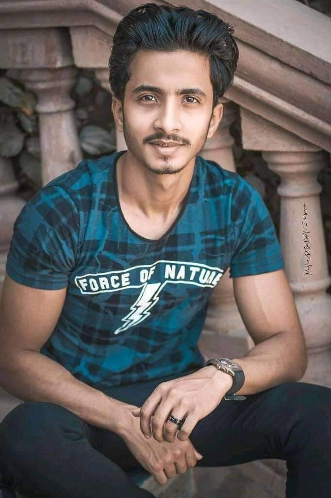 ياريت اي حد يشوف التويته دي يدعي لصحبي بالرحمه .