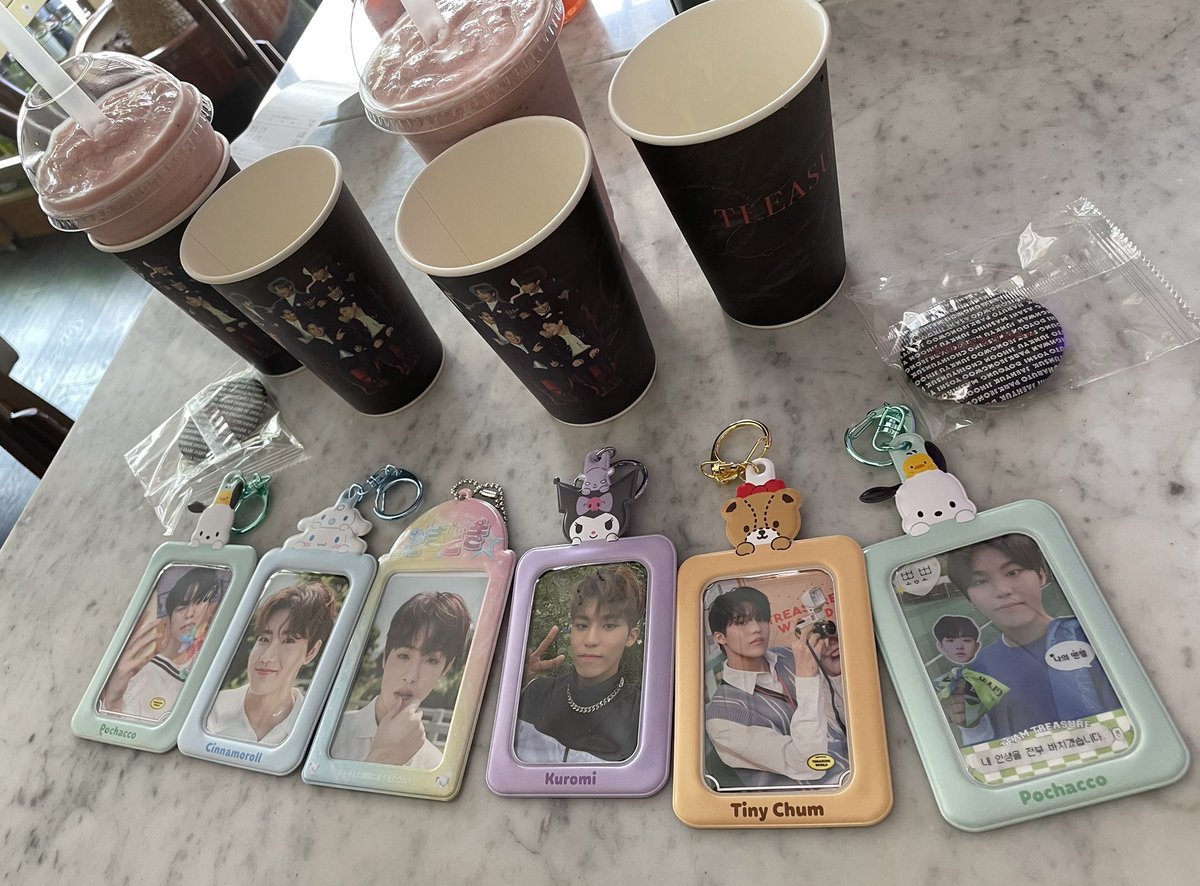 regis_jeongwIfe's tweet photo. 📍뚜아에모아 바이 소피

#treasureday_step1 💓#TREASURE1stAnniversary https://t.co/336t0XrUaG