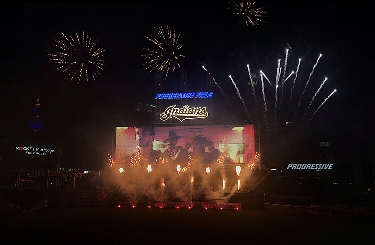 themikepicha's tweet photo. Name a better fireworks show…I’ll wait. #OurCLE https://t.co/LeqscqEwjh