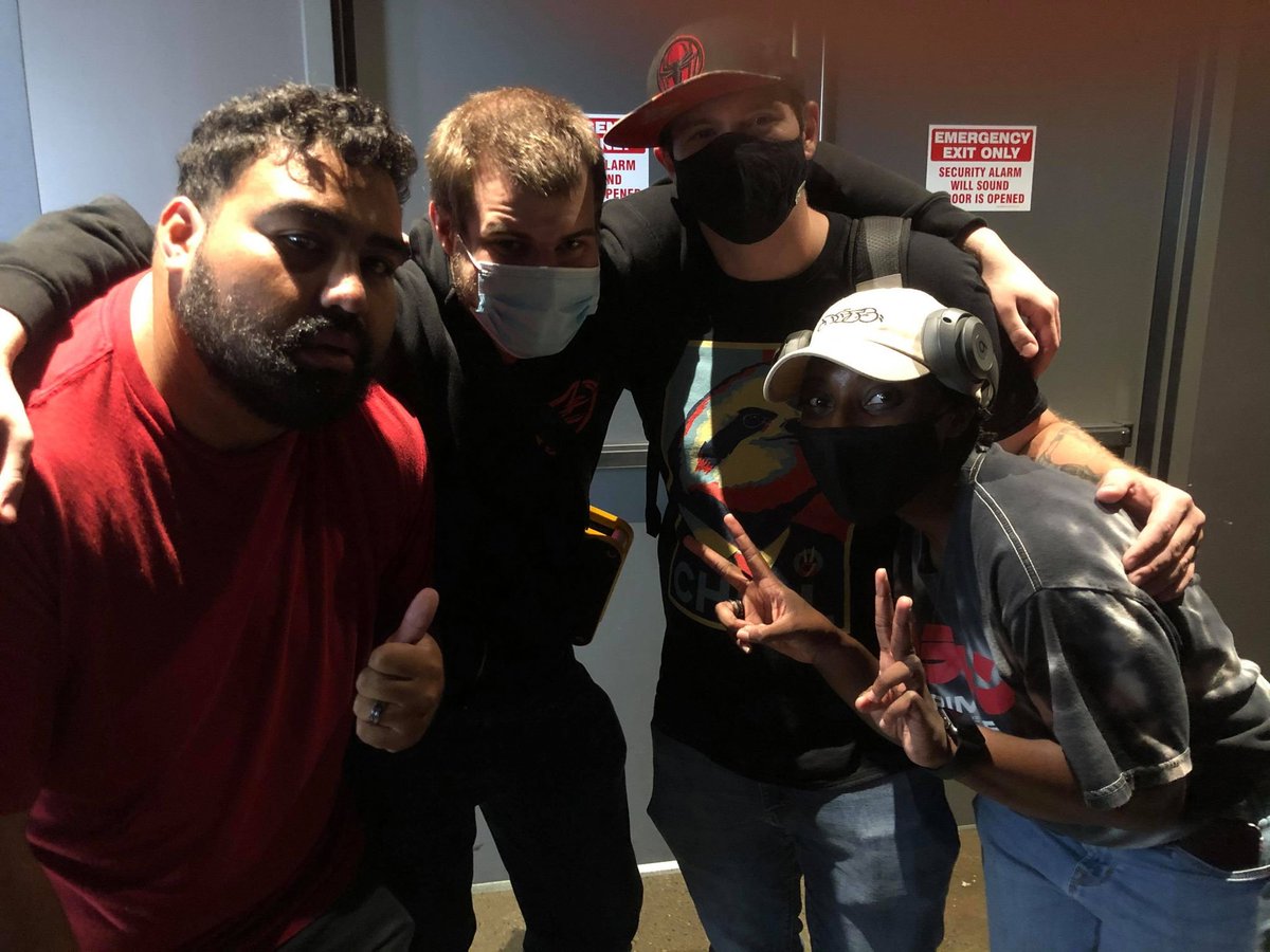 Tekken 7 Top 3 at <a href="/balancepatch/">Balance Patch</a> Fridays!

Bracket:  challonge.com/sz2gxmfj

1.  EverTheWise (LEI)
2.  @AED_001 (BRY)
3.  <a href="/MrSloth_420/">Mr Sloth</a> (AK)

and the wonderful <a href="/jameriqueen_FK/">LZA | jameriqueen</a> running the Tekken tournament!

GGS!