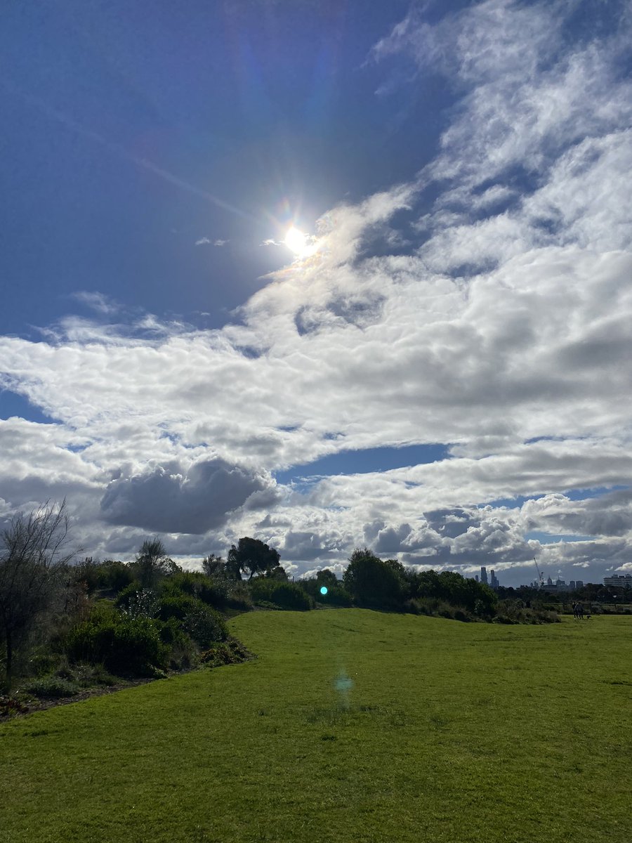 JustLee333's tweet image. Winter sun #lockdownrun #lockdown6