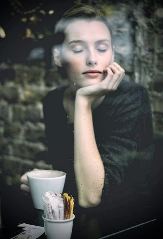 K_Prisky's tweet photo. Elle ferma les yeux, elle porta sa tasse de café à sa bouche et se laissa envahir par l’amertume du breuvage. Elle ne sucrait jamais son café, à quoi bon ? La vie n’était pas un palais de sucre glace, juste un mélange de saveurs amères, alors autant l’apprécier à sa juste valeur https://t.co/MdPehCs1xZ