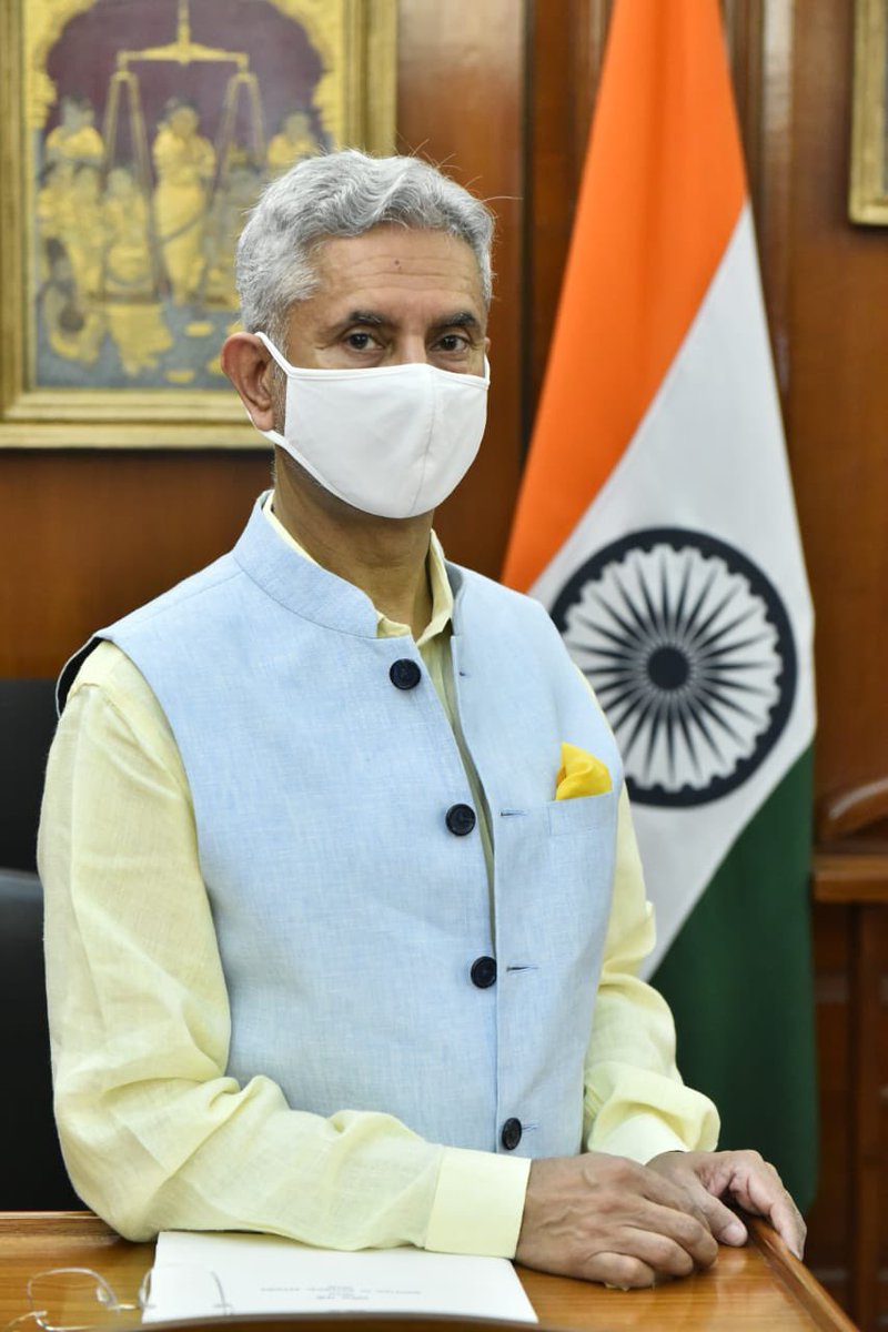 DrSJaishankar's tweet photo. On National Handloom Day, let us promote our products and traditions.  We must not only be Vocal for Local but help Local go Global.

#MyHandloomMyPride https://t.co/SJDZmVq0zm