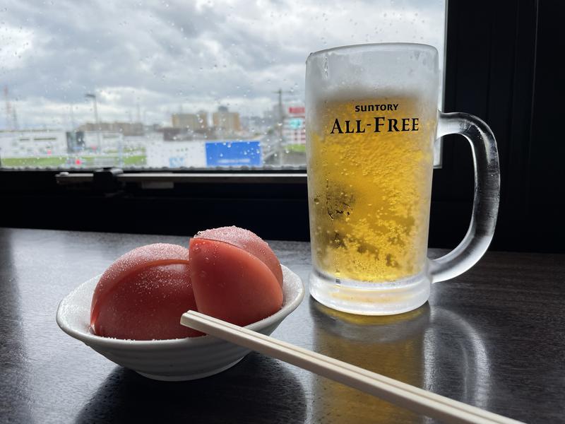 KsmmnK's tweet photo. 朝起きできたので久しぶりに洗車してたらにわか雨…今度からはちゃんと予報見てからにしよう。
雨でずぶ濡れになったので、ちょうどいいやとおふろの国へ。熱波は... (＠ ファンタジーサウナ&amp;スパおふろの国 in 神奈川県, 横浜市)  https://t.co/vZoJwwrWWA https://t.co/d83bp08Pg5