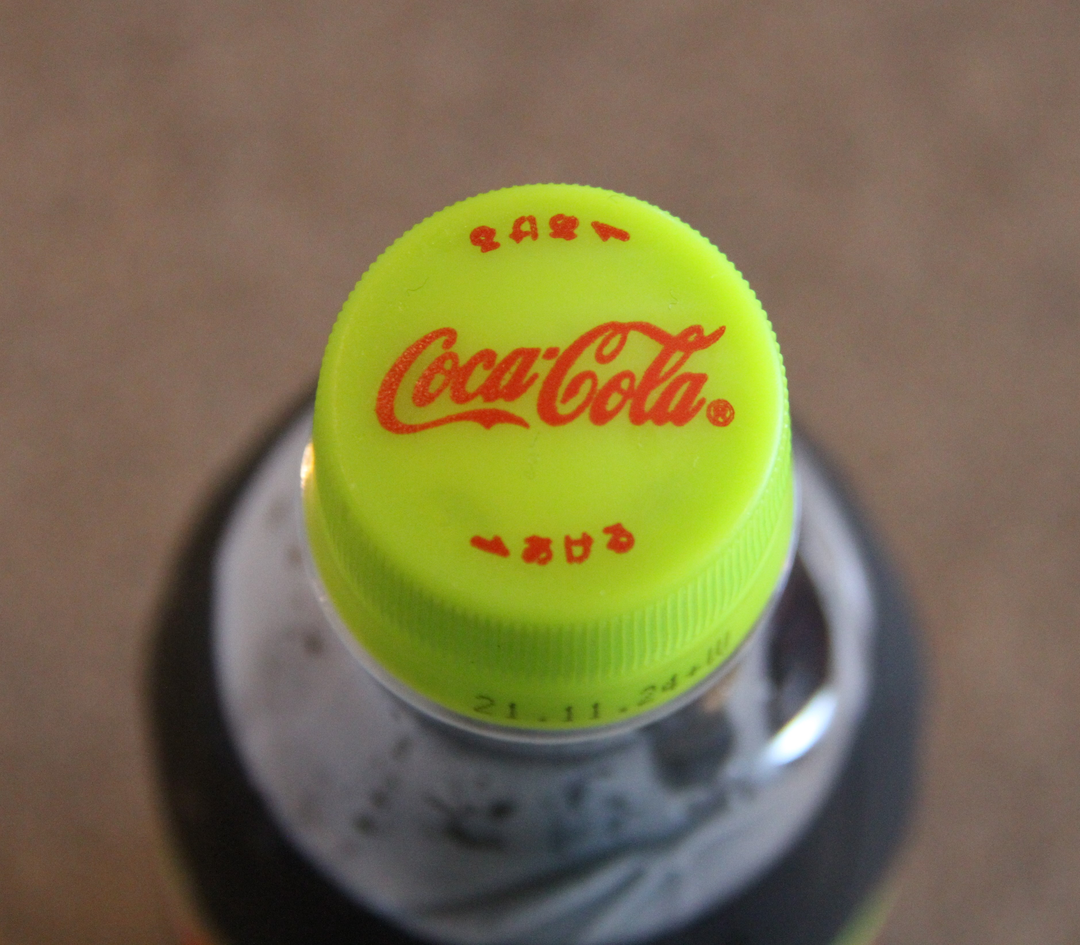 ★summer SALE★コカコーラ　ボトルキャップ　10種類24体➕α ☆お値下げ☆コカコーラ ボトルキャップ 10種類24体➕α ☆summer