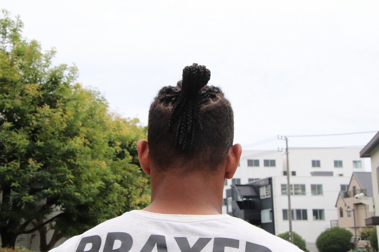 湘南ベルマーレ ウェリントン 選手のnewヘアスタイル サムライスタイル だそうです コーンロウ カッコいい Bellmare ベルマーレ T Co Eycqwnvacq Twitter