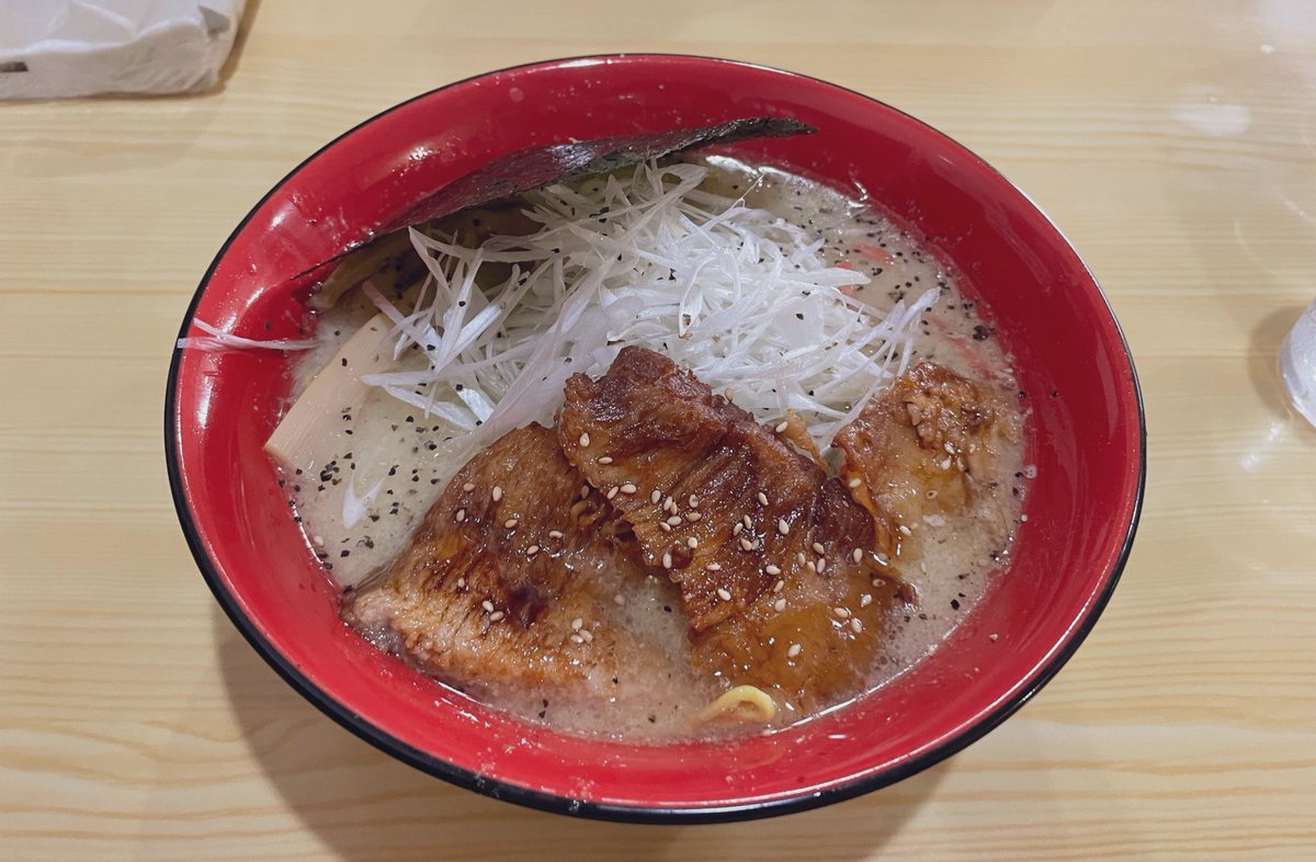 poooh0425's tweet photo. 2週連続ラーメン https://t.co/sFdY8oAMVH