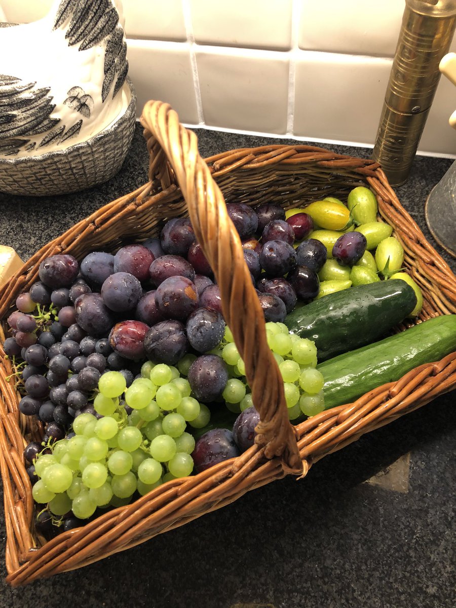 lucyjayneN's tweet photo. A great harvest today! https://t.co/5UEsKrOvDl