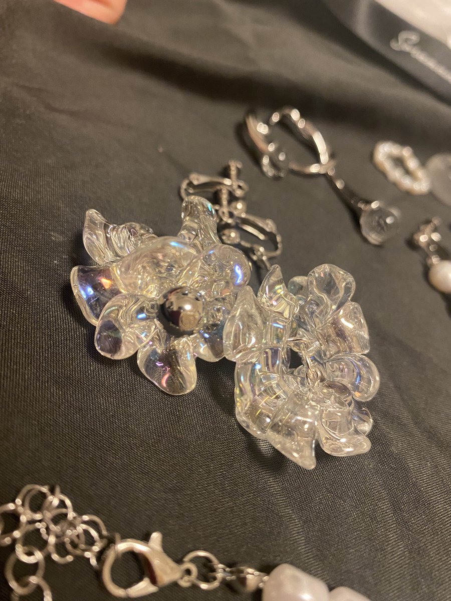 misocream_'s tweet photo. アクセサリーの福袋が届いた…！びっくりするくらい繊細で可愛い、買ってよかったな〜！！！
#soramamade https://t.co/CM76xM1tvP