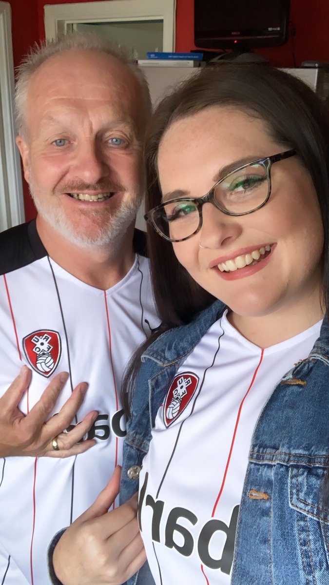HannahKateWall's tweet photo. ⚽️❤️🤍 https://t.co/Xsl7xegmYF