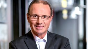 seanjasmins's tweet image. Very sad to hear the news about Roger Farwell passing. He was a great man and community builder. He was a person who had impact on our community. He made his community a better place and that is a life well lived. May he rest in peace.