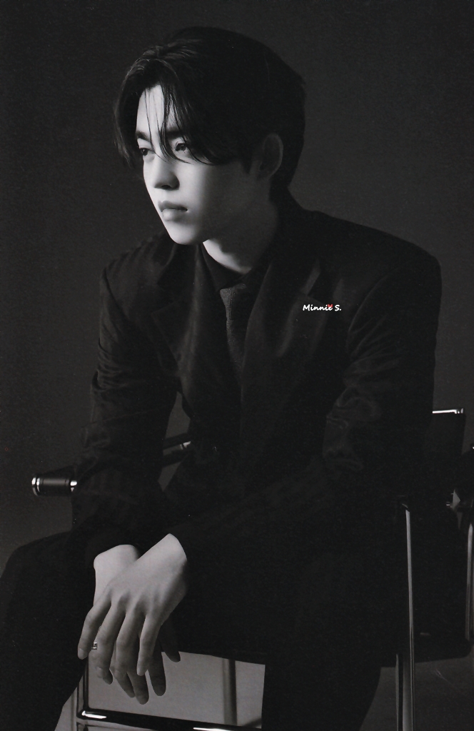 MinnieS1713's tweet photo. [SCAN] SCOUPS Birthday Box - photobook #SEVENTEEN #세븐틴 #SCoups #에스쿱스 #エスクプス https://t.co/Y5Bf2EqL5x